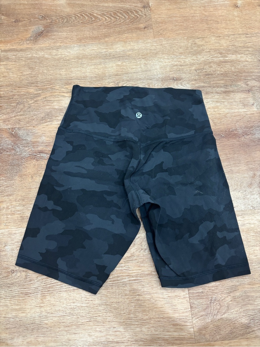 lululemon athletica Men’s Black Camo Athletic Shorts